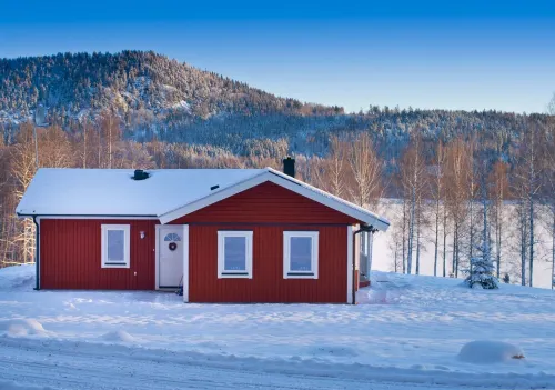 Comfortable holiday home in exclusive location, only 150 m to an own beach Hotels in Sunne