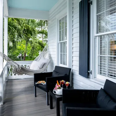 Alexander's Guesthouse-Adult Exclusive, Lgbtq Friendly Hotels near South Beach