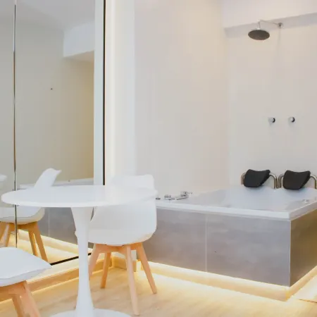 Zentra Hotel