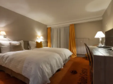 Hotel Central, Spa & Lounge Bar ランスのホテル
