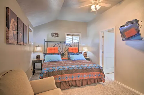 Updated Cabin w/ Fire Pit - 1 Mile from Downtown! - Maalaistalo