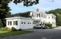 The Inn at Montpelier Hotels in 