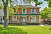 Cozy Pennsylvania Retreat Near Hiking and Golfing! - Parking