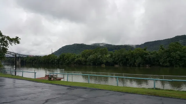 查爾斯頓豪斯特經濟旅館