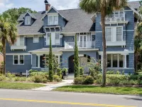 Riverdale Inn Hotels near Lakeside Park