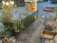 Auberge de Mon Petit Chum B&B Hotels in Wakefield