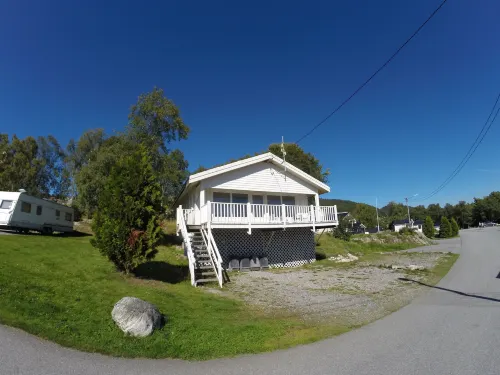 Volsdalen Camping Hotels in Syvik