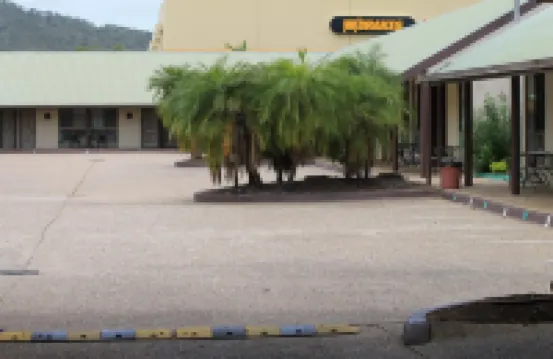 Glenmore Palms Motel