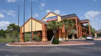 Home Town Inn & Suites Hotels in Crestview