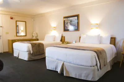 The Beach Cottages Hotels in Pacific Beach