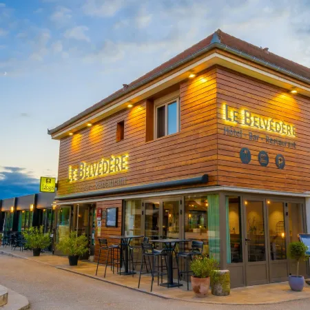 Logis Hôtels - le Belvédère - Hôtel 2 étoiles et Restaurant