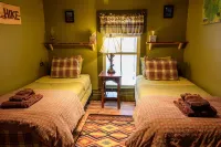 RoosterComb Inn Hotels in Keene
