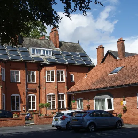 B+B York