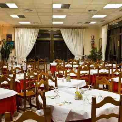 Hostal Restaurante Alba Dining/Meeting Rooms