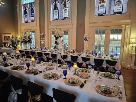 Claremont Inn & Winery