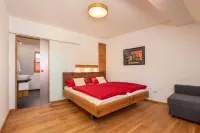 Hotel Garni zum Schwan Hotels in der Nähe von Wasserschloss Arnschwang