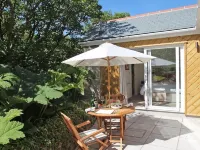 Cot Valley Cottage - parking