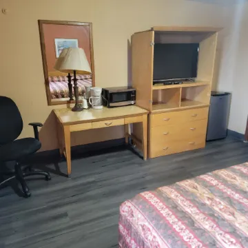 Budget Host Motel Gainesville