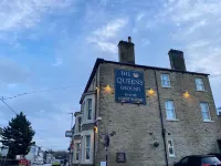 퀸스 그라운드 더 스틸 스텝츠 주변 호텔