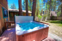 Sky Chalet 3 Bedroom Cabin by Redawning - Chalets