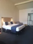 Captains Quarters Motor Inn Hotels in Cambridge