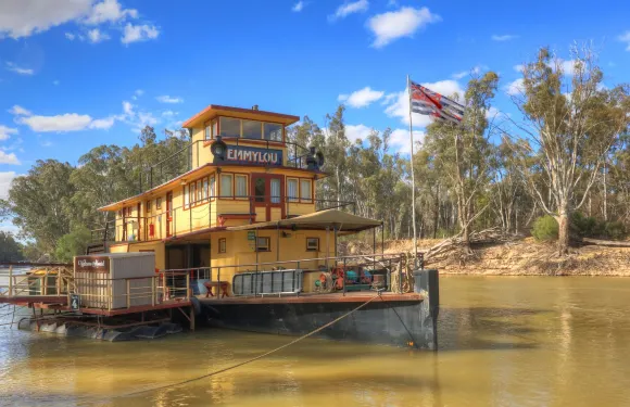莫亞馬中央汽車旅館