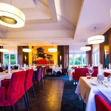Gut Heckenhof Hotel & Golfresort an der Sieg Gmbh & Co. KG Отели в г. Айторф