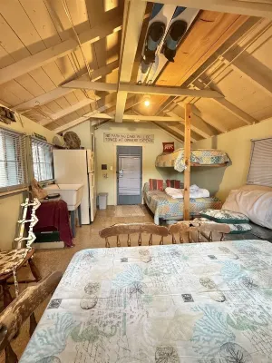 Paradise Point Limit 10 Cottage - Homestays