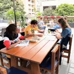 Noah Boutique Hostels Medellin - พร้อมอาหารเช้า