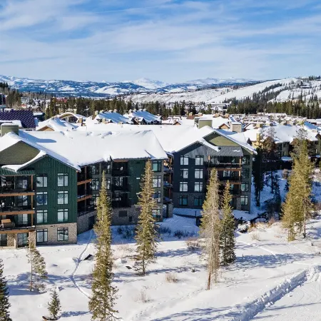 Ski Idlewild 1 Bedroom Condo by RedAwning