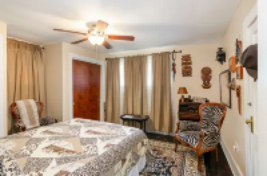 The Wayward Traveler's Inn