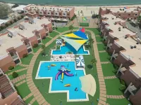 Aquamarine Kuwait Resort(Families Only) - С бассейном