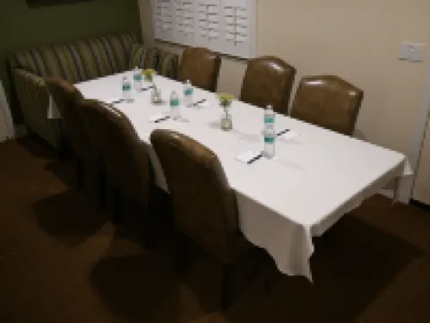 普利茅斯休憩酒店 阿馬多爾縣酒店