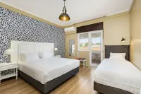 Dome Alvares Cabral Hotels near Ator Taborda