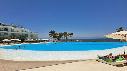 Aria Ocean, Nuevo Vallarta,Beach & Pool