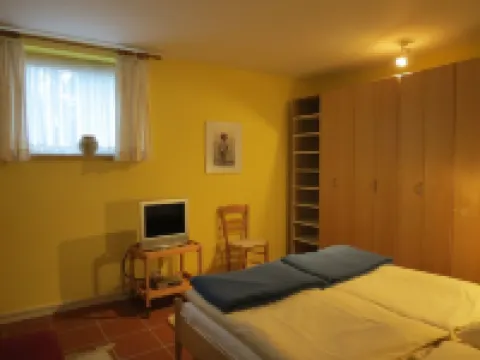 Large three-room apartment with 2 bathrooms for a maximum of 8 people