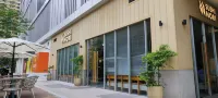 Premium BGC 2 BR Condo South of Market- Pool-Sauna