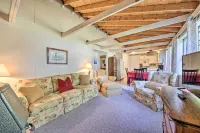 Rustic Retreat Across from Lake Family Friendly! Hotels in Washington