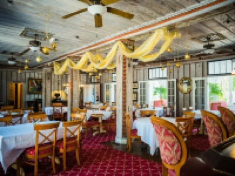 Putnam Lodge Hotel and Spa Hotels in Dixie County