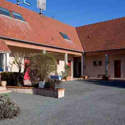 Logis Hôtel le Nuage Hotel Exterior