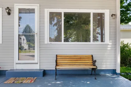 The Beaches Guest Rooms and Cottages