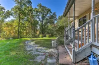 Pet-Friendly Grand Pine Bush Retreat on 2 Acres! - 3-Star