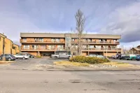 Walk to Main St Frisco! Modern Unit 7 Mi to Slopes - 3-Star