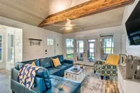 Private Dock and Porch Riverfront Darien Cottage