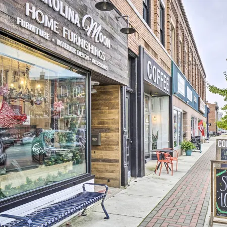 Historic Troy Home Enjoyable Dining Steps Away