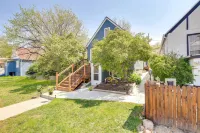 Historic Vacation Rental in Downtown Rapid City! - Apartments
