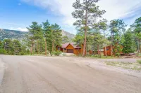 Picturesque Log Cabin in Estes Park 9 Mi to Rmnp - Spa