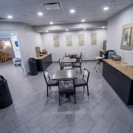 Euro-Suites Hotel