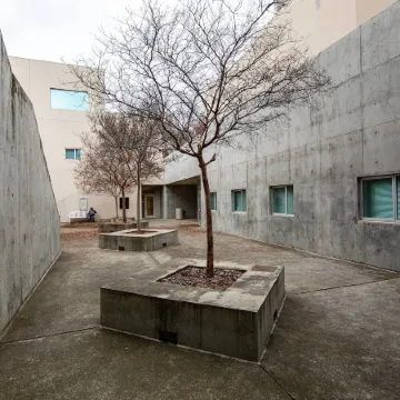 Well-Appointed Condo Across Street from UC Davis! Отели в г. Дейвис