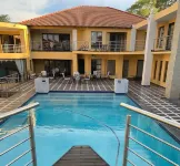 Bella Casa Guesthouse - Pools
